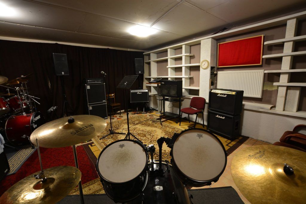 Sala prób szara w Kuźnia Dzwięków – sala prób Warszawa, Mokotów