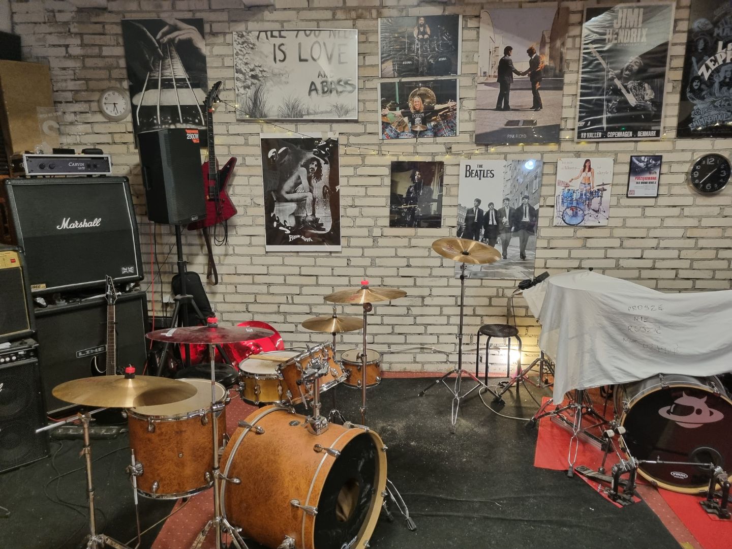 Duża sala w Sale Prób Prymasa Tysiąclecia 58 – sala prób Warszawa, Wola